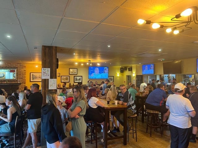 Fans at the Westleigh Pub in Havant for England women's World Cup final with Spain.