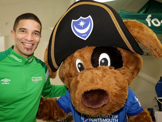 David James with Nelson.   Former England and Portmouth goalkeeper, David James launched Football Rebooted at Tesco, Fratton Way, Portsmouth. Utilita an Pompey in The Community have brought Football Rebooted to the city. It's a boot collection box where football boots can be donated and redistributed to another player.  Picture: Chris  Moorhouse (180125-15)