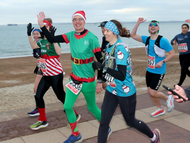Start of the half marathon. Portsmouth Coastal Waterside Marathon Events 2023, Clarence Esplanade, Southsea.