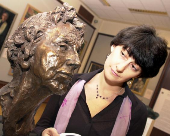 There was an art exhibit at Doncaster Museum through out December 2000. Here is Fiona Spires admiring a sculpture.