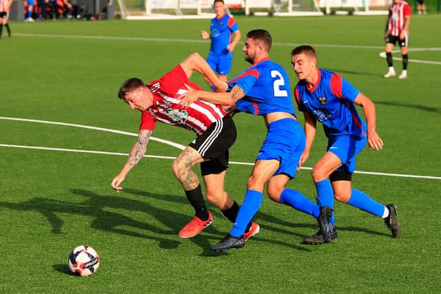 Shaftesbury'sGreg Peel on the attack. Picture by Ken Walker