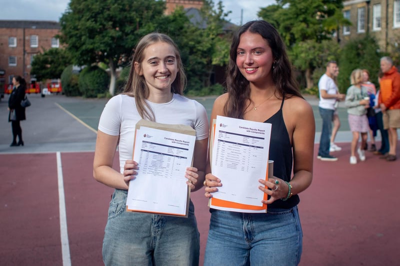 A-level results 2024 at Portsmouth Grammar school, Portsmouth on Thursday, August 15, 2024Pictured: Students happy with their resultsPicture: Habibur Rahman