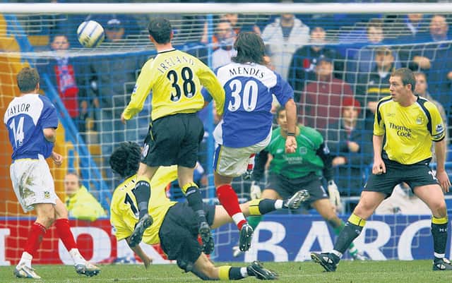 Pedro Mendes scores his 90th-minute winner against Manchester City in March 2006
