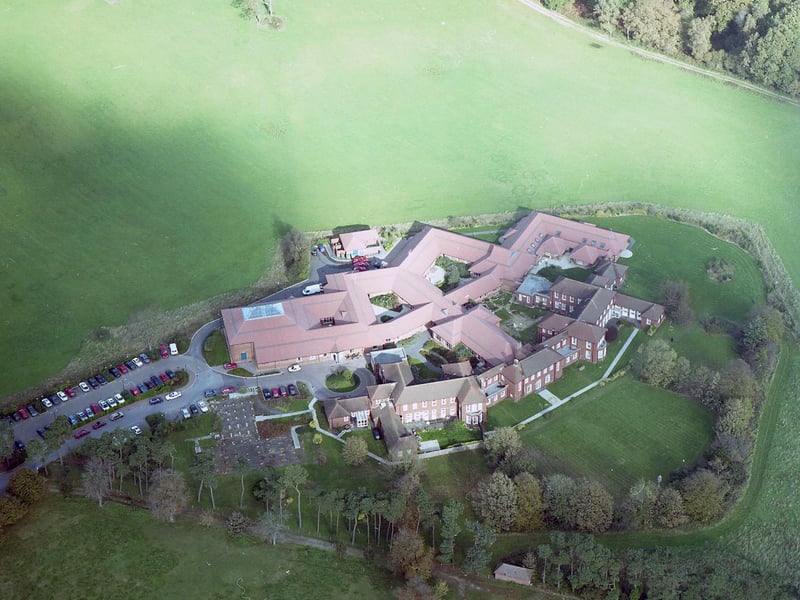 Aerial of Furzehall Farm in 1998.