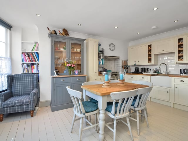 The kitchen Picture: Fine and Country