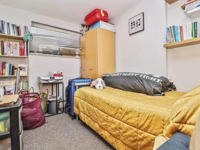 This two bedroom ground floor apartment is located in SeaView Apartments, in South Parade right on the Southsea seafront and next to the promenade