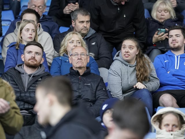 1,460 Pompey fans made the mid-week trip to Oxford United on Tuesday evening.