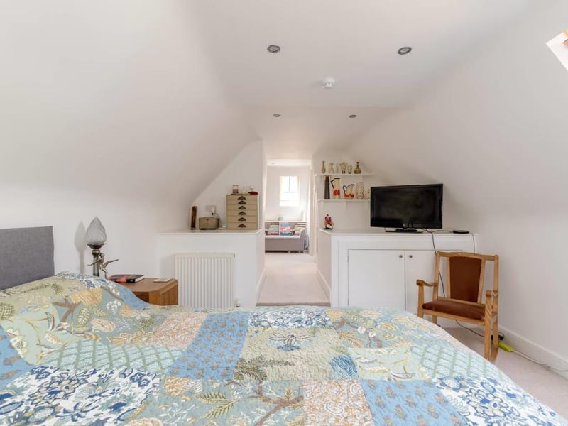 Principal bedroom.