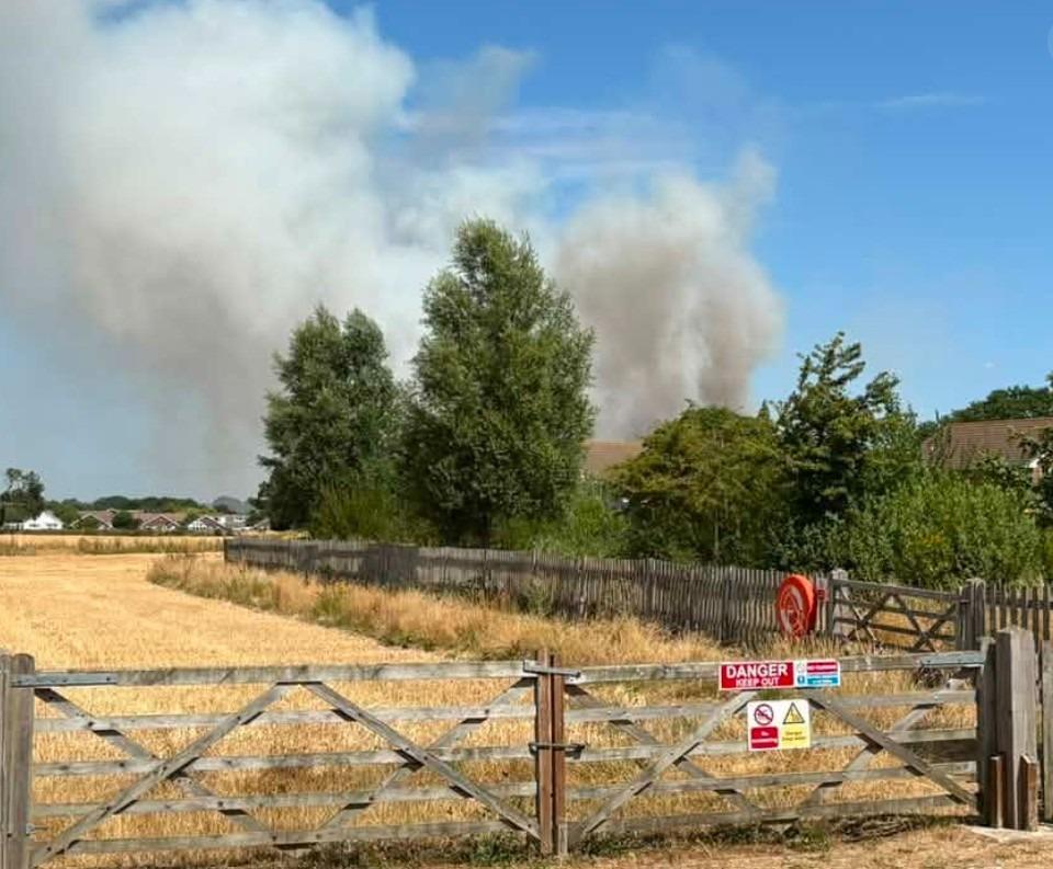 Pictures show massive fire in Hayling Island as smoke pours across sky