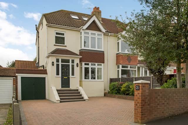 Guide Price: £440,000
