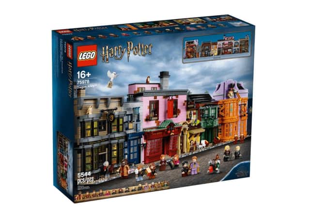 Do you know a Harry Potter fan that needs this set? (Photo: Lego)