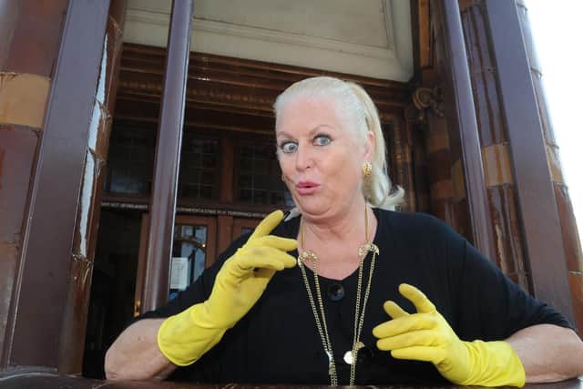 Kim Woodburn