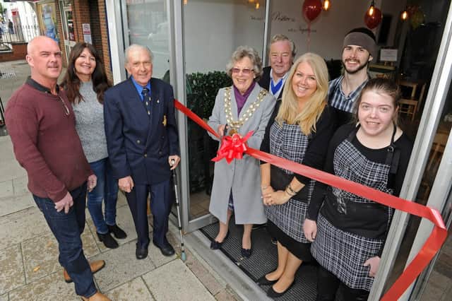 Mug shot community coffee shop when it was opened in 2016. (left to right), family members Grant Clegg and his girlfriend Susan Smith, David Clegg The Mayor of Fareham, Councillor Connie Hockley and Consort David Hockley, owner Amanda Barnes with son Kane Barnes and daughter Taylor Sanbrook.
Picture Ian Hargreaves (161257-1)
