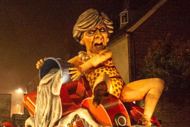 jpns-ACH-131118-theresa may at Lewes bonfire
