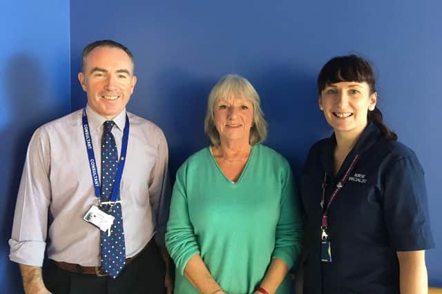 Paul Gibbs, consultant surgeon at Portsmouth Hospitals NHS Trust, donor Mary Dixon and Anna Trevellick's living donor transplant coordinators at QA Hospital