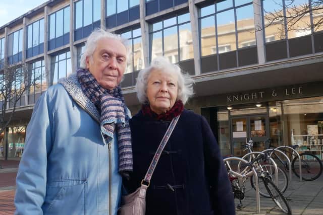 23/1/19  Knight and Lee Closure at Palmerston Rd, Portsmouth, SouthseaLoyal customers Melikian and Diana Gorik upset about the shop closing.Picture: Habibur Rahman