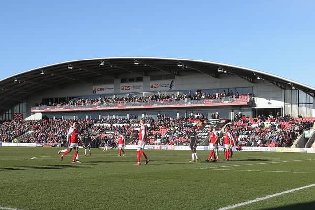 Fleetwood win: 57.4%. Draw: 20.6%. Gillingham win: 22.0%.