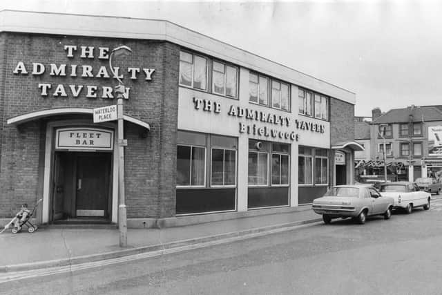This boozer was on Spring Street, it survived being bombed during World War II. It's death kneel came in 1987 when it was demolished to make way for the Cascades Shopping Centre.