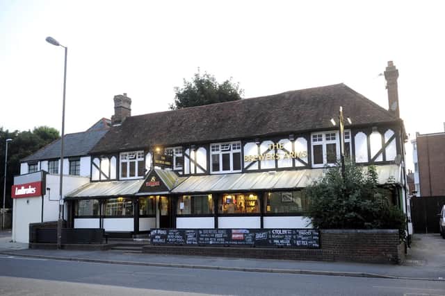 This pub in Milton Road was built to replace an earlier pub of the same name. It traded until late 2016, when it was closed as customers dried up. With people only tending to visit the pub when Pompey were at home.