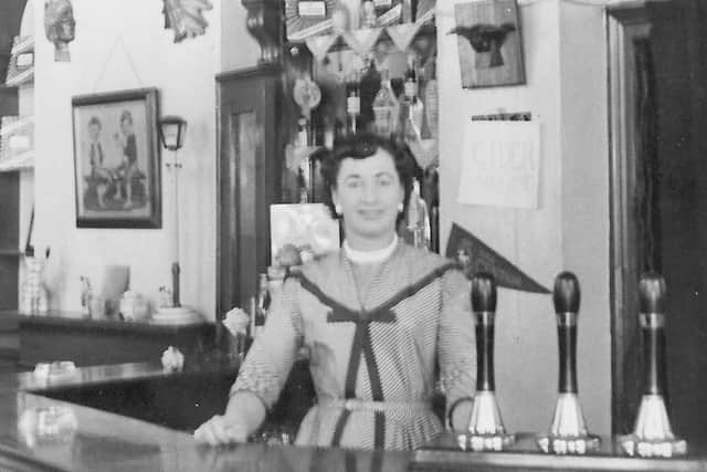A popular locals' pub, the Spread Eagle was run by Edna Forster who took over the pub aged 38.