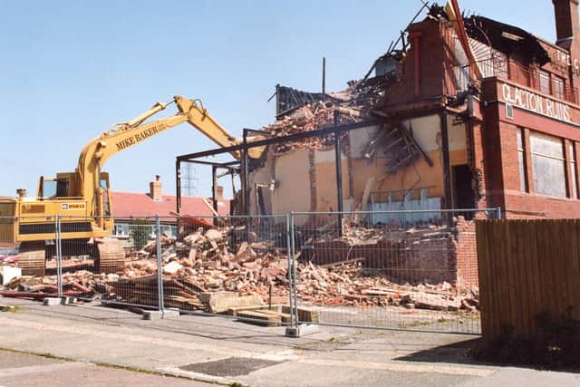 Built in Paulsgrove after World War Two. Popular during the 20th century, you would have found this pub in Clacton Road. It was damaged by a fire in 1991 and demolished in 1992.