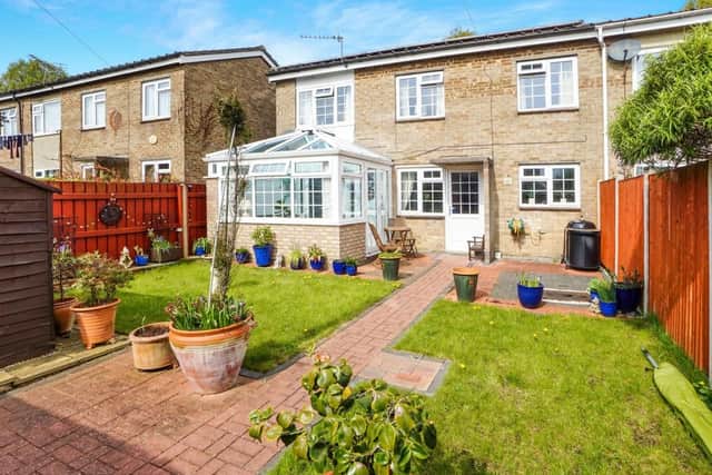 This three bed semi-detached house is one of the most popular on sale in Fareham right now. Owners are looking for offers over 210,000.