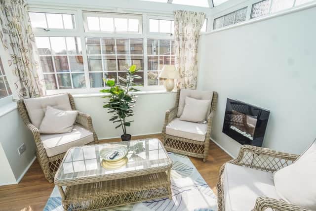 Zoopla are recommending that an internal viewing is absolutely essential.