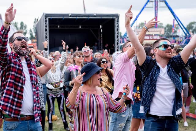Crowd enjoying Goldie Lookin Chain. (260519-036)