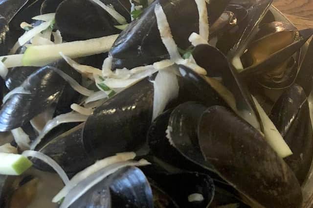 Mussels from The Briny, on the seafront, Southsea