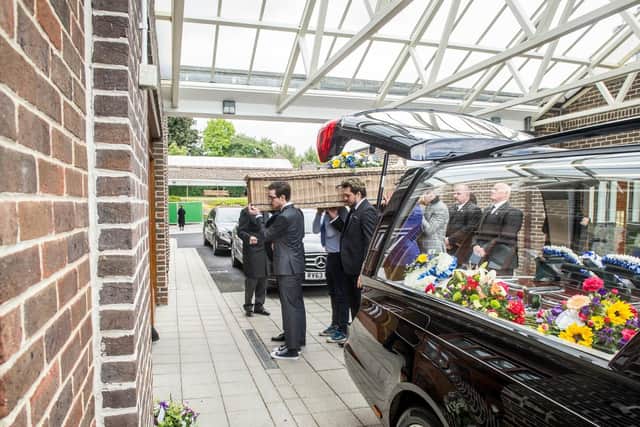 Friends carrying Curtis's coffin into Portchester Crematorium
Picture: Habibur Rahman
