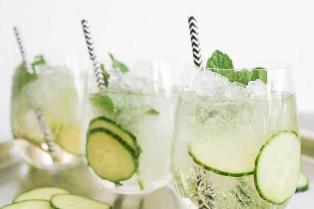 Drinking gin could help relieve symptoms of hay fever, according to a study