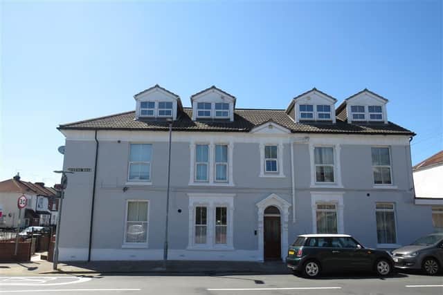 This one bedroom flat in Copnor Road is currently on the market for 79,950. It has a bedroom/ living room with a shower room as well as a fitted kitchen with built in oven and hob. It is listed by Fox & Sons.