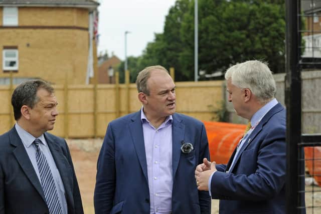 Lib Dem leader candidate Ed Davey chats to Councillor Darren Sanders (left), and Councillor Gerald Vernon-Jackson during a visit to a new city build in Somers Town.
Picture Ian Hargreaves  (100719-06)