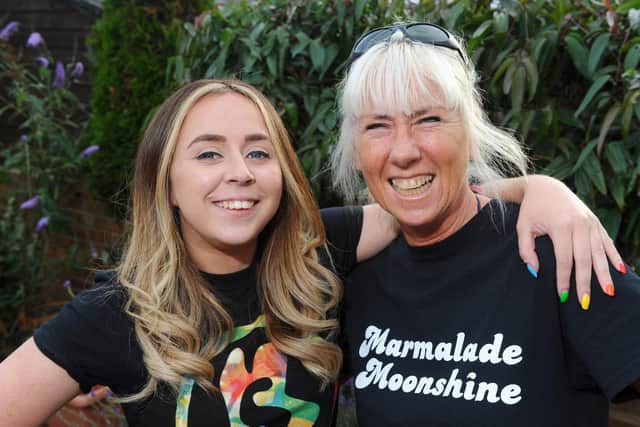 Lizzi Kenyon, left, and Debs Stone. Picture: Sarah Standing.