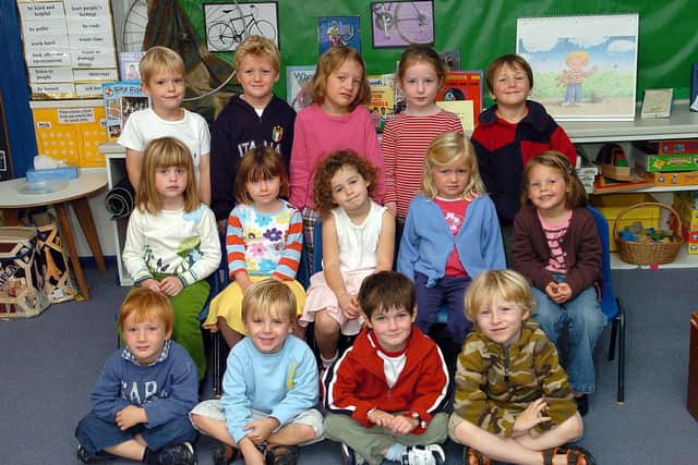 Reception Class at Dunannie School, Alton Road, Steep, near Petersfield in autumn 2006. Picture (063985-0002)