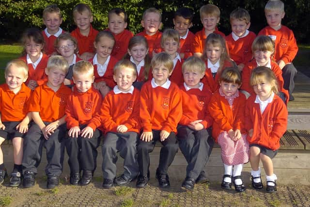 Horndean Infants School reception Blue class in autumn 2006. Picture (064153-2)