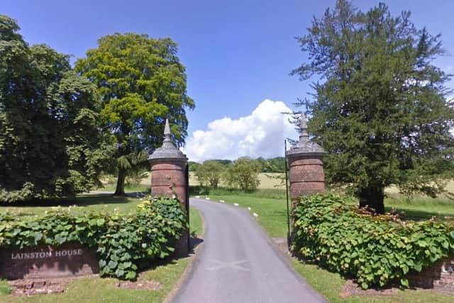 This restaurant can be found in Woodman Lane, Sparsholt. Food costs between 60 and 80. The guide says 'modern menus champion British produce'.