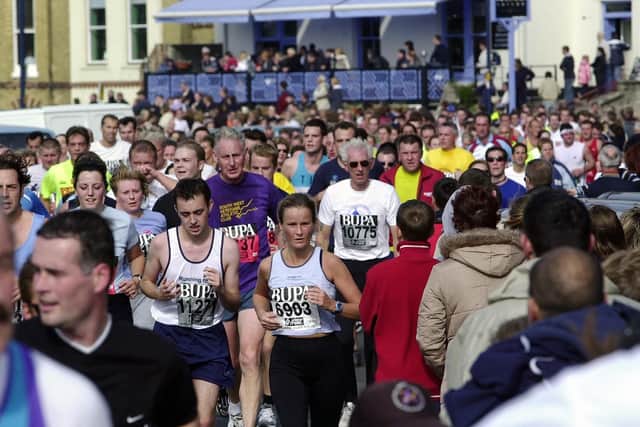 Great South Run 2003 in Southsea. Picture Paul Jacobs (035120-47)