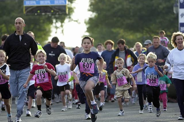 Great South Run 2003 in Southsea mini junior run start with Alex Fugard 9 center who won the race. Picture: Paul Jacobs (035120-70)