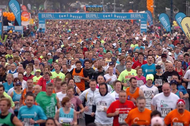 The start of the Great South Run 2007. Picture Allan Hutchings:(074359-0229)