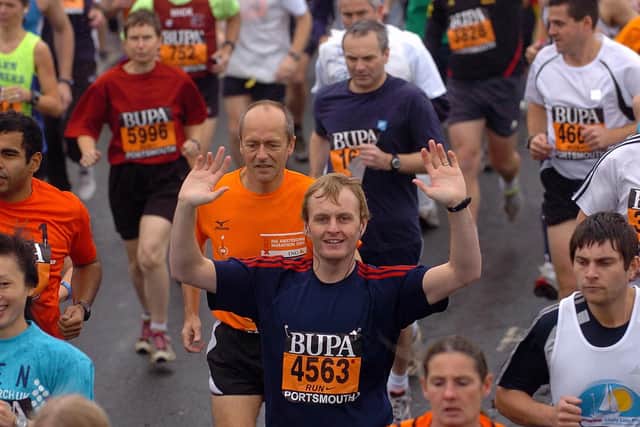 The start of the Great South Run 2007. Picture Allan Hutchings:(074359-0138)