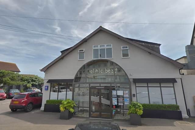 This restaurant is in Marine Drive, Barton on Sea, New Milton.
