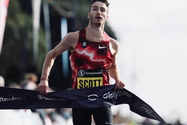 Marc Scott winner of the men's elite race. Picture: Chris Moorhouse