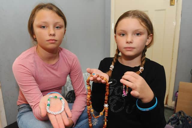 Charlie (10) and Ruby Moreton (8) will be selling jewellery they have made to raise money for Melsothelioma UK. Picture: Sarah Standing (011119-883)