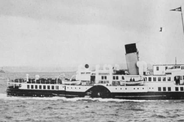 The paddle steamer Ryde approaching Ryde Pier Head.