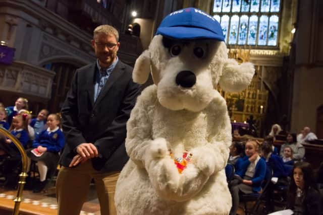 Editor of The News Mark Waldron keeps a watchful eye on Chipper the dog (171650_005)