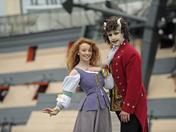 Kirsty-Anne Shaw and Craig Golding star in New Theatre Royal's Beauty and The Beast. (171096-1)