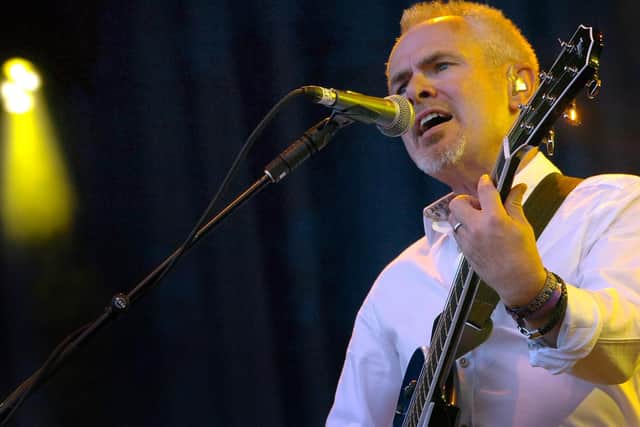 Nik Kershaw live