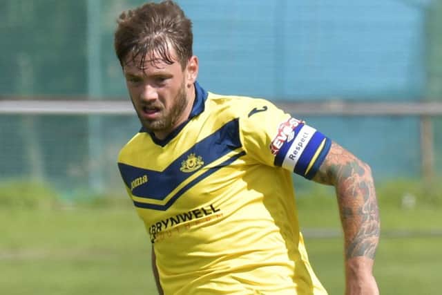 Steve Hutchings is back to boost Moneys