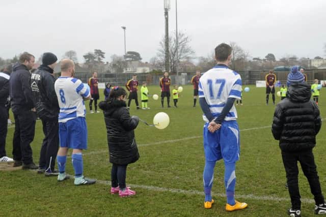 A silent tribute to Ronnie Williamson before the match at Privett Park Picture: Ian Hargreaves (180018-1)